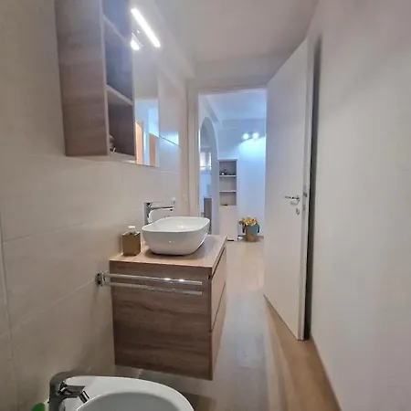 Apartament Domu Mea Quartu SantʼElena