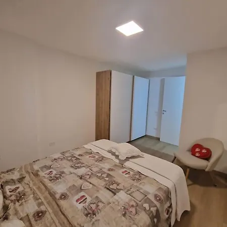 Domu Mea Apartment